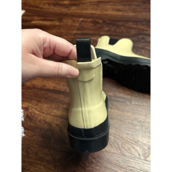 Time & Tru Women’s Chelsea Rain Boot Size 10 Tan - Picture 6 of 6